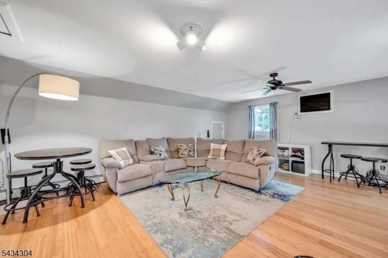 Photo of 244 Juniper Ln