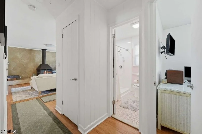 Photo of 1265 North Ave