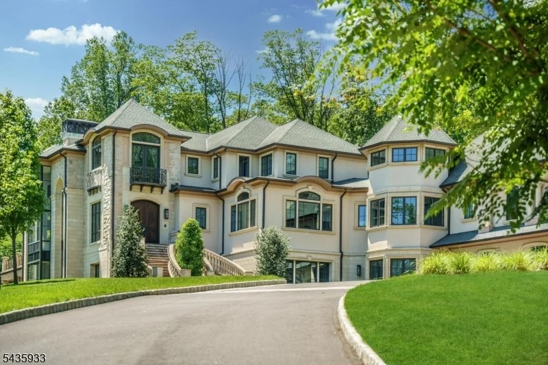 Photo of 4 MASON HILL ROAD