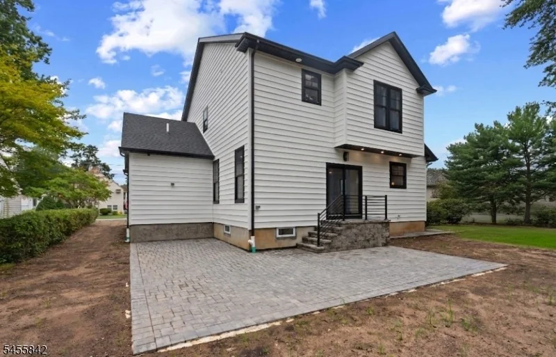 Photo of 41 Lefke Ln
