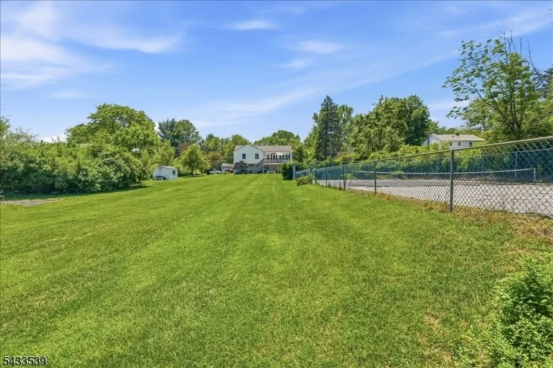 Photo of 15 Mile Dr