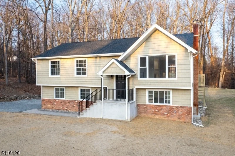 Photo of 2 Fern Dr