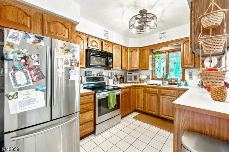 Photo of 194 Decker Pond Rd