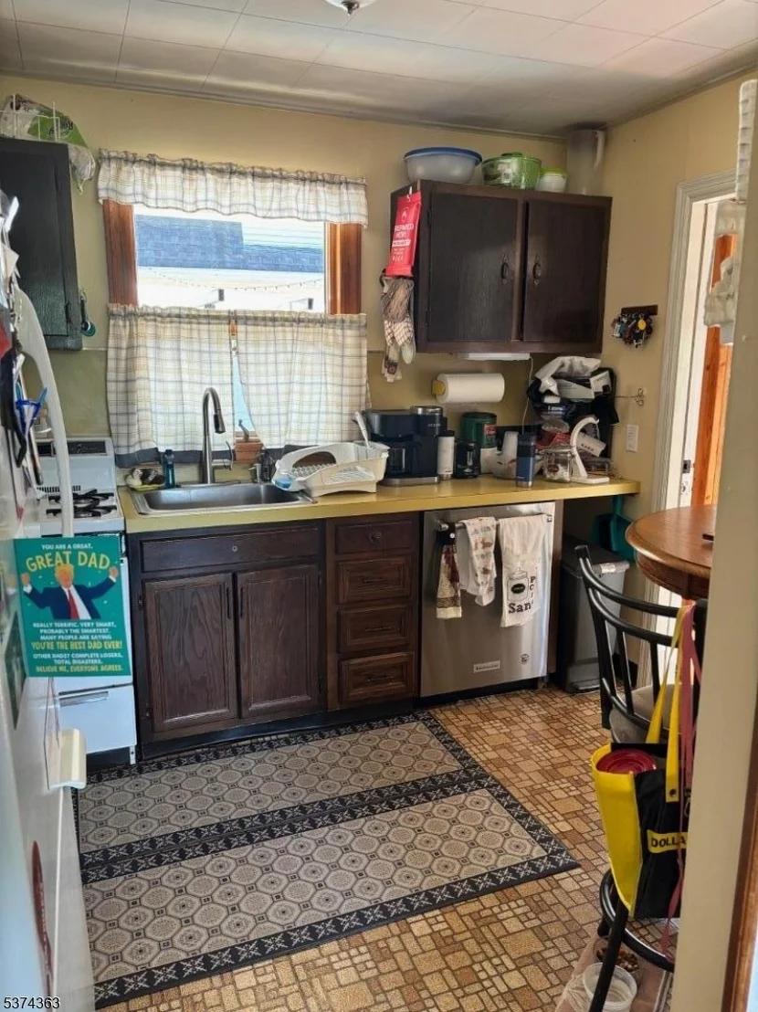 Photo of 108 Hillside Dr