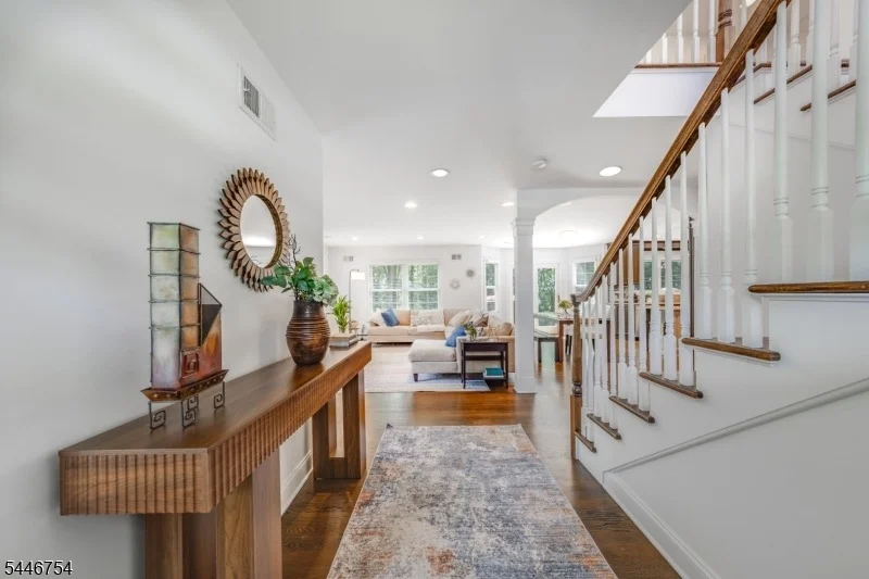 Photo of 53 Maple Ave