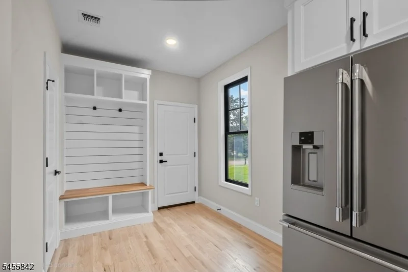 Photo of 41 Lefke Ln