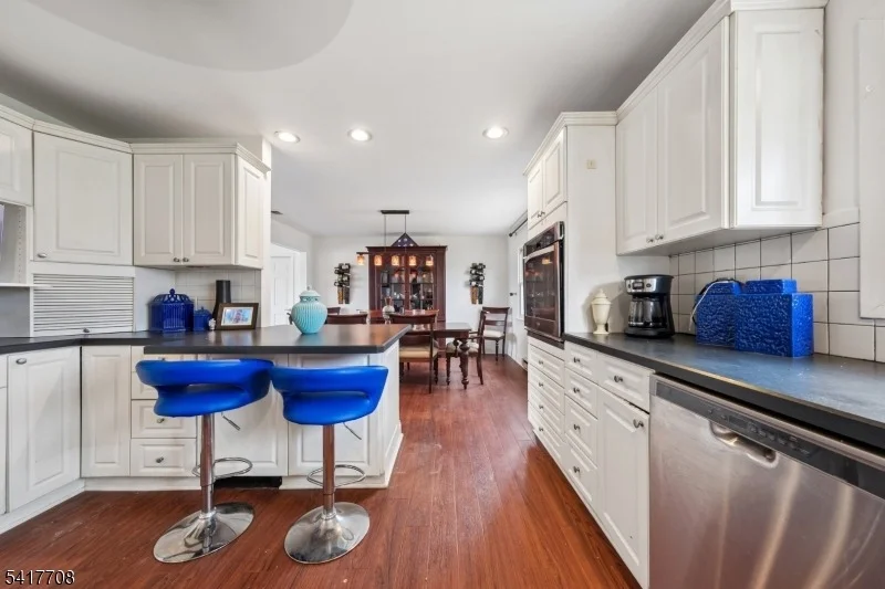 Photo of 2 Caryn Pl