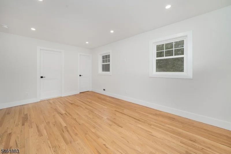 Photo of 157 Circle Dr