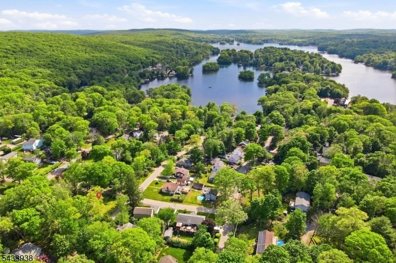 Photo of 16 Morsemere Rd