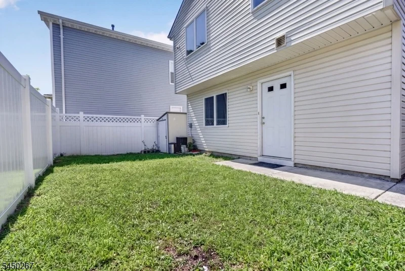 Photo of 81 Home Pl