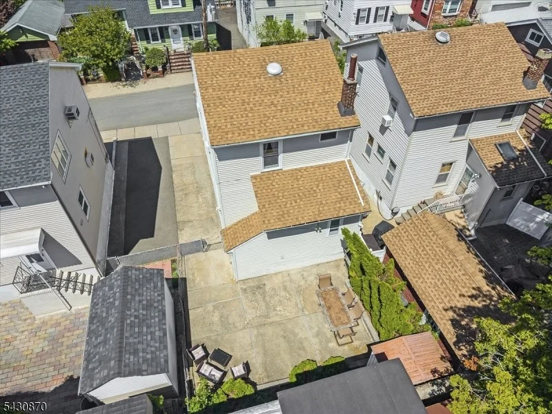 Photo of 136 Cedar St