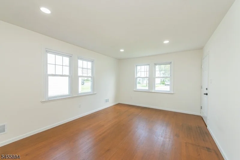Photo of 50 Birch St