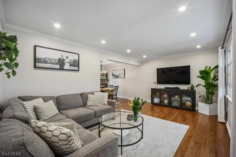 Photo of 23 Andover Pl