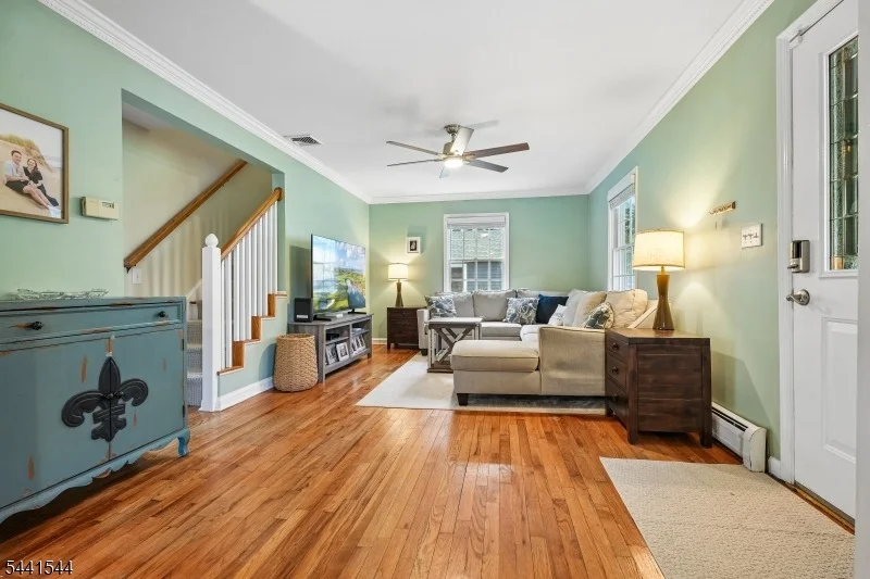 Photo of 26 Longview Ave