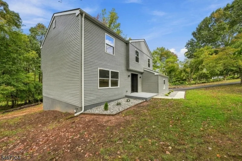 Photo of 22 Forest Ln
