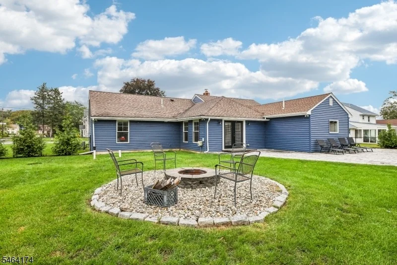 Photo of 4 Stuart Ln