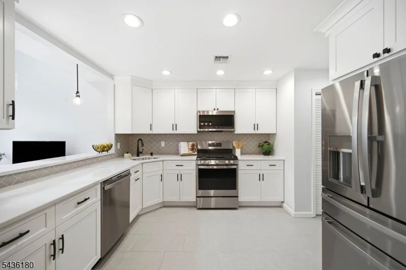 Photo of 281 Riverwalk Way