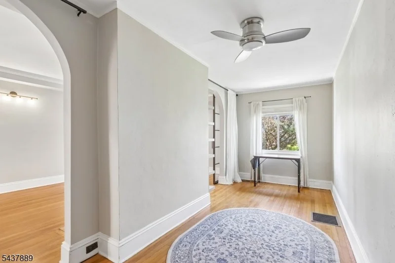 Photo of 1032 Kipling Rd