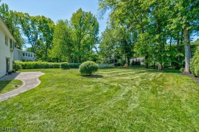 Photo of 57 Robbins Ave
