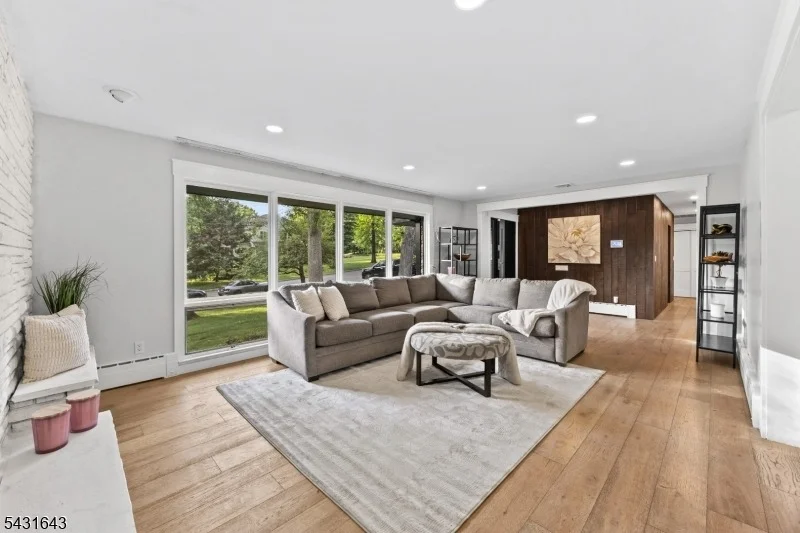Photo of 5 Oak Lane