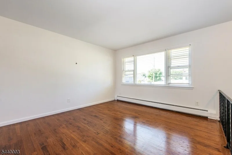 Photo of 8 Kennedy Dr