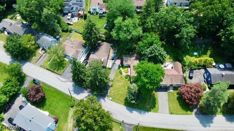 Photo of 18 Summit Rd
