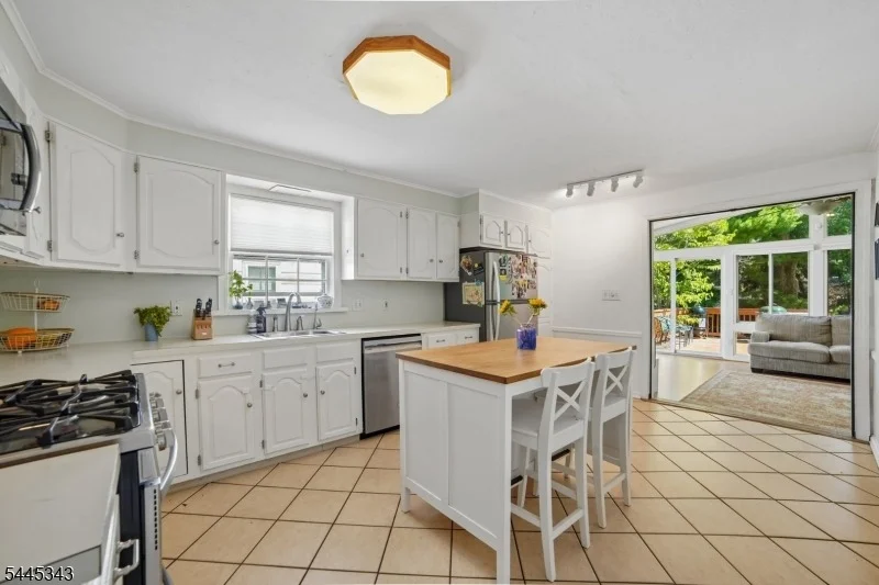 Photo of 26 Tower Dr