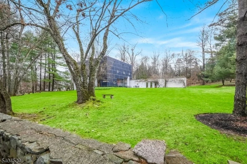 Photo of 451 Mountain Ave