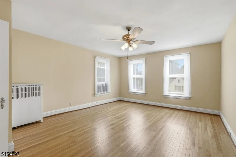 Photo of 175 Main St