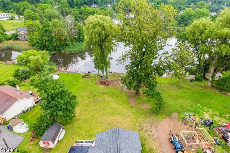 Photo of 194 Decker Pond Rd