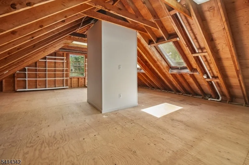 Photo of 638 Mountain Ave