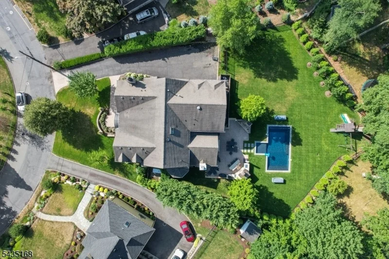 Photo of 63 Addison Dr