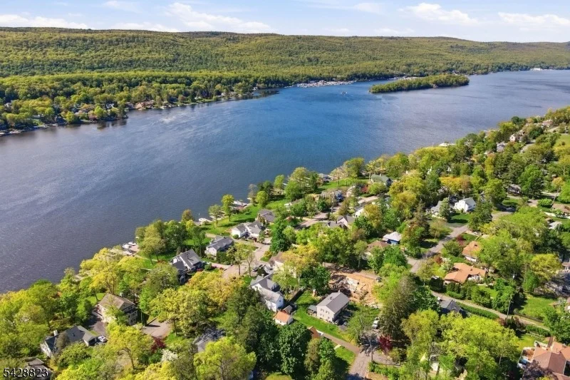 Photo of 206 Long Pond Rd