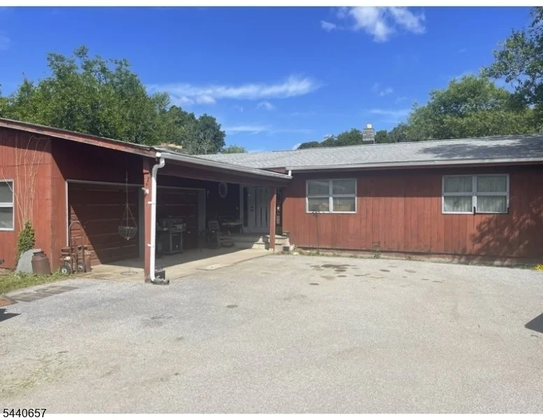 Photo of 15 Plotts Rd