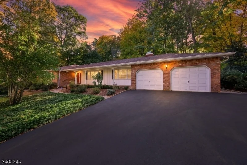 Photo of 11 Colona Rd
