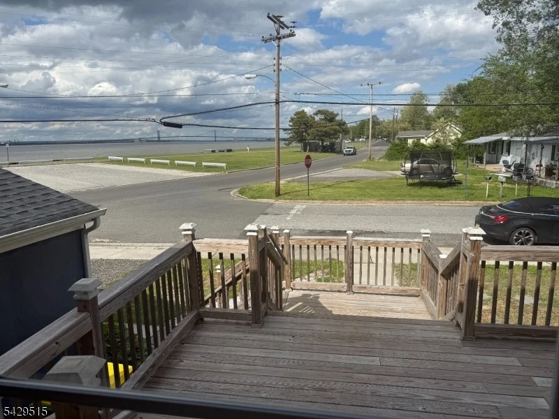 Photo of 161 Harvard Rd