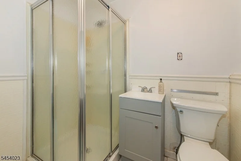 Photo of 42 Scenic Dr