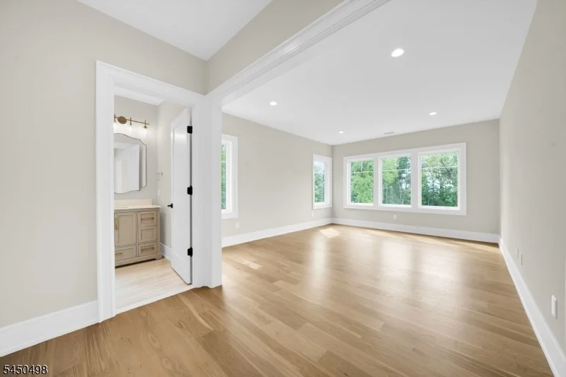 Photo of 237 Mountainside Rd