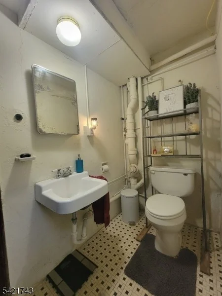 Photo of 246 Spring Hill Rd