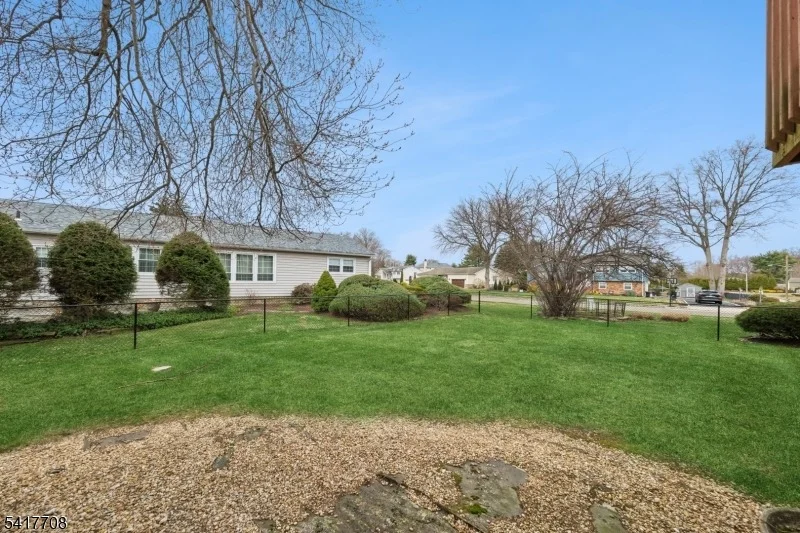 Photo of 2 Caryn Pl