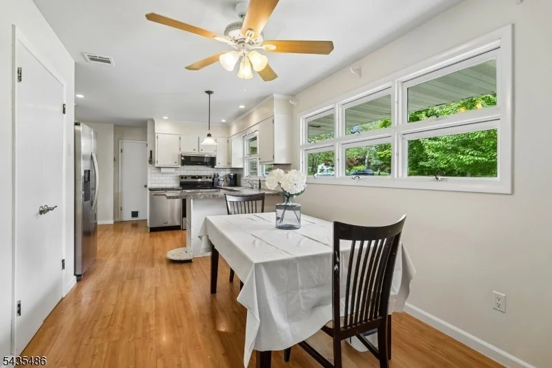 Photo of 21 Wayside Ln