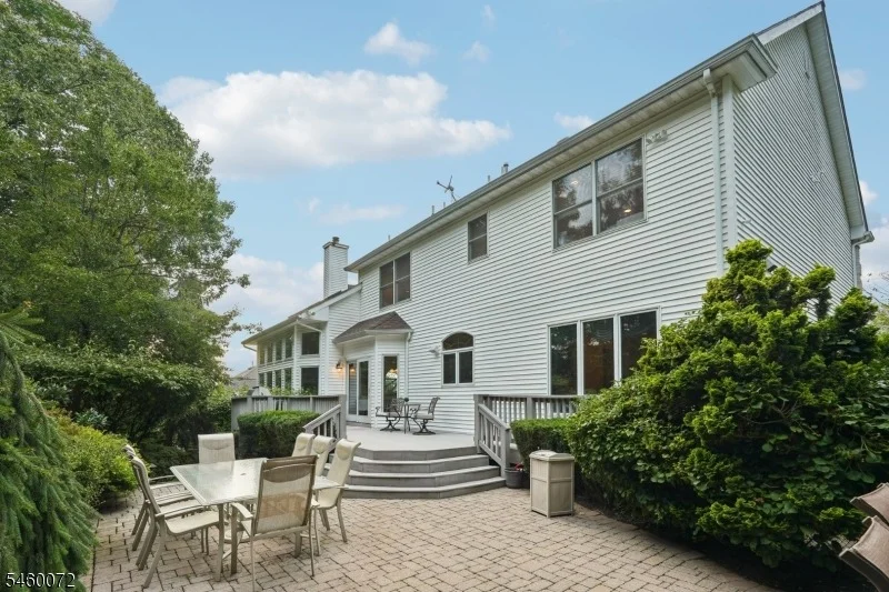 Photo of 16 Apple Ln