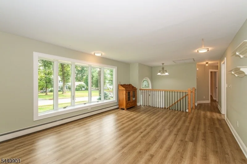 Photo of 9 Flintlock Dr
