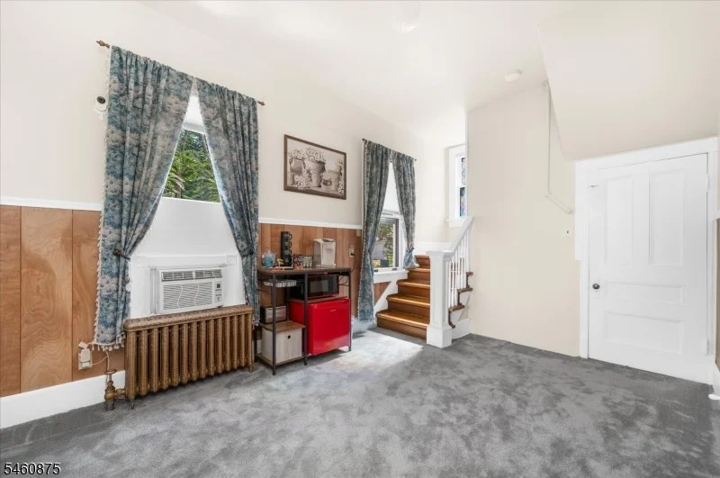 Photo of 128 Belvidere Ave