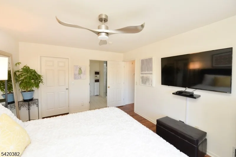 Photo of 20 Parkside Ct
