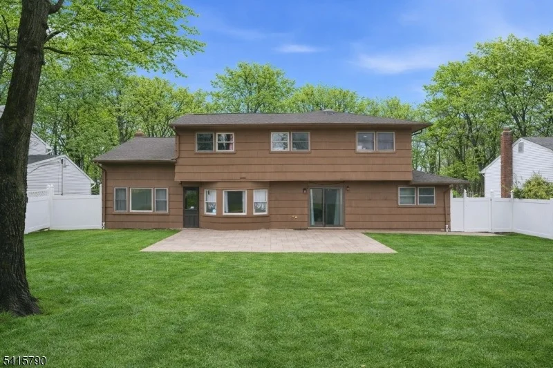 Photo of 23 Smithfield Dr
