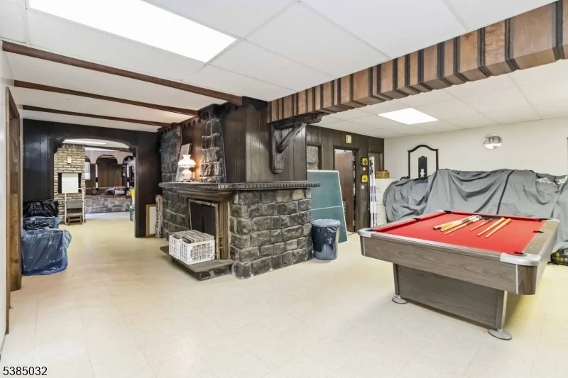 Photo of 6 Seabert Ln