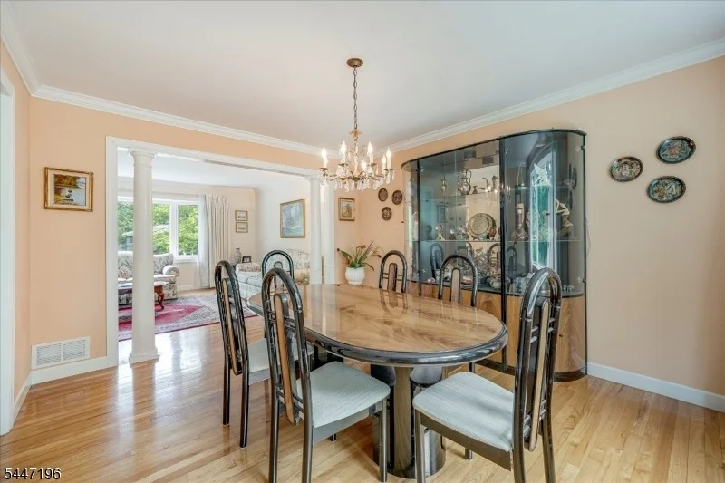 Photo of 57 Robbins Ave