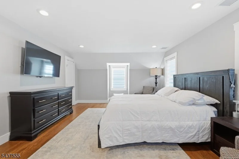 Photo of 307 N Farview Ave