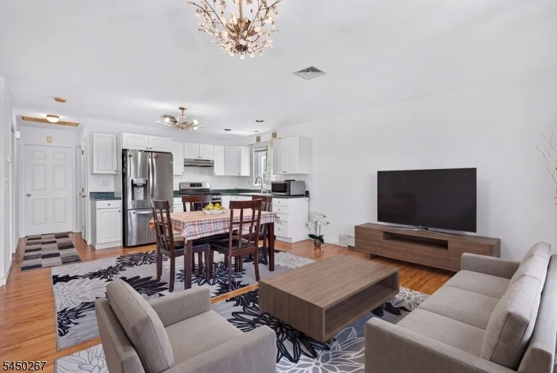Photo of 81 Home Pl